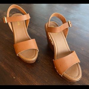 Woman’s Wedges